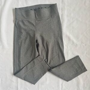 Under Armour Women’s Cropped Leggings in Grey Sz XS